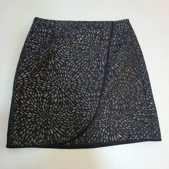LOFT Black and Silver Wrap Skirt - Size 2 New - Picture 1 of 2